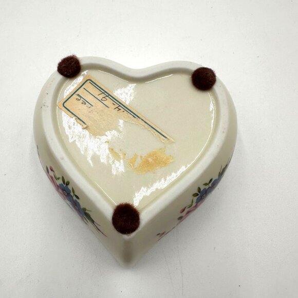 Vintage Heart Shaped Trinket Dish Floral Transfer Ceramic Lid Gold Trim - Picture 10 of 10